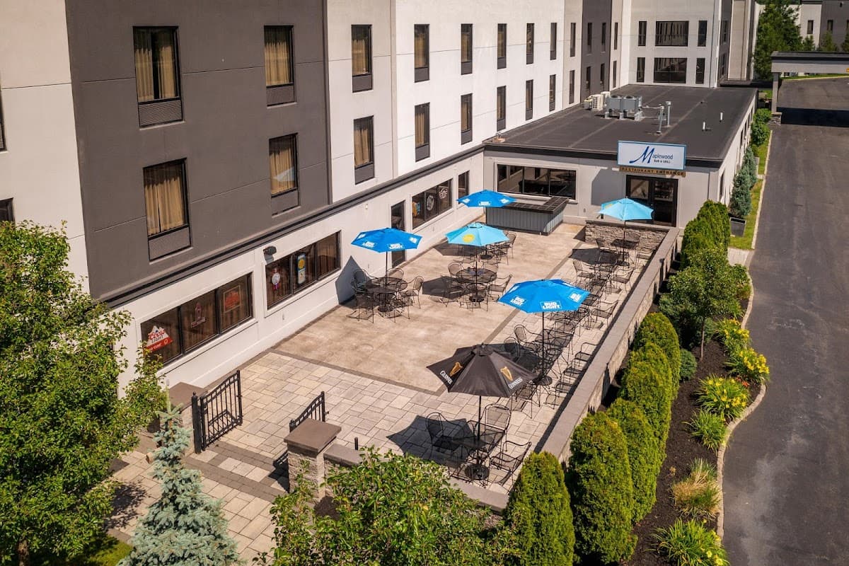 Holiday Inn & Suites Syracuse Airport