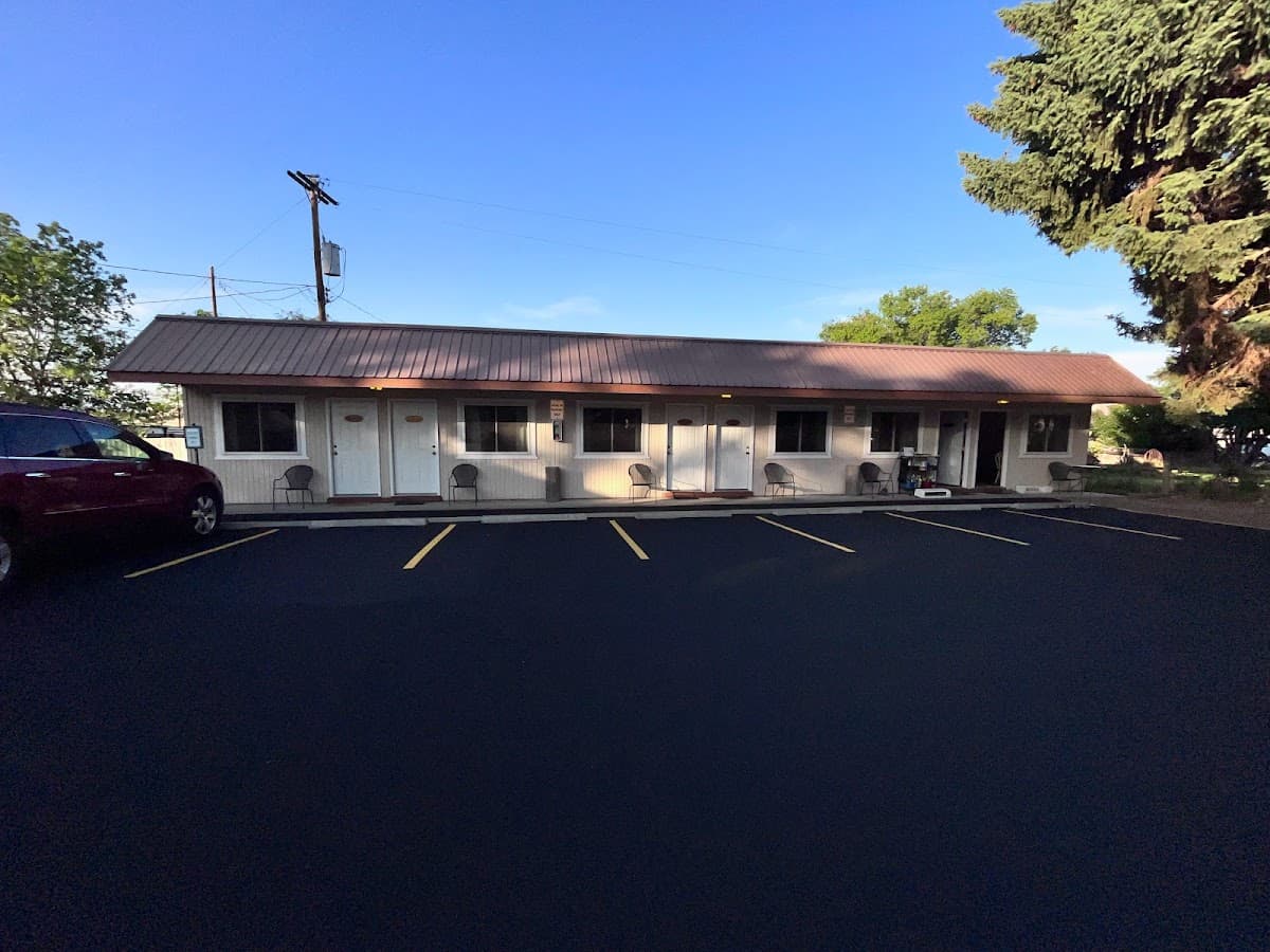 Deschutes Motel