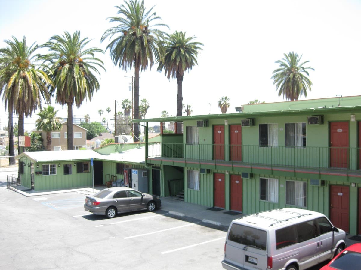 Sunshine Motel