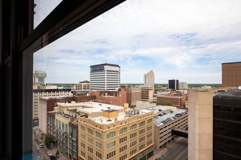 Ambassador Hotel Wichita, Autograph Collection