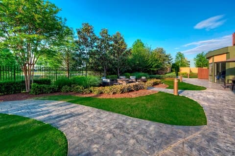 Courtyard by Marriott Memphis Southaven