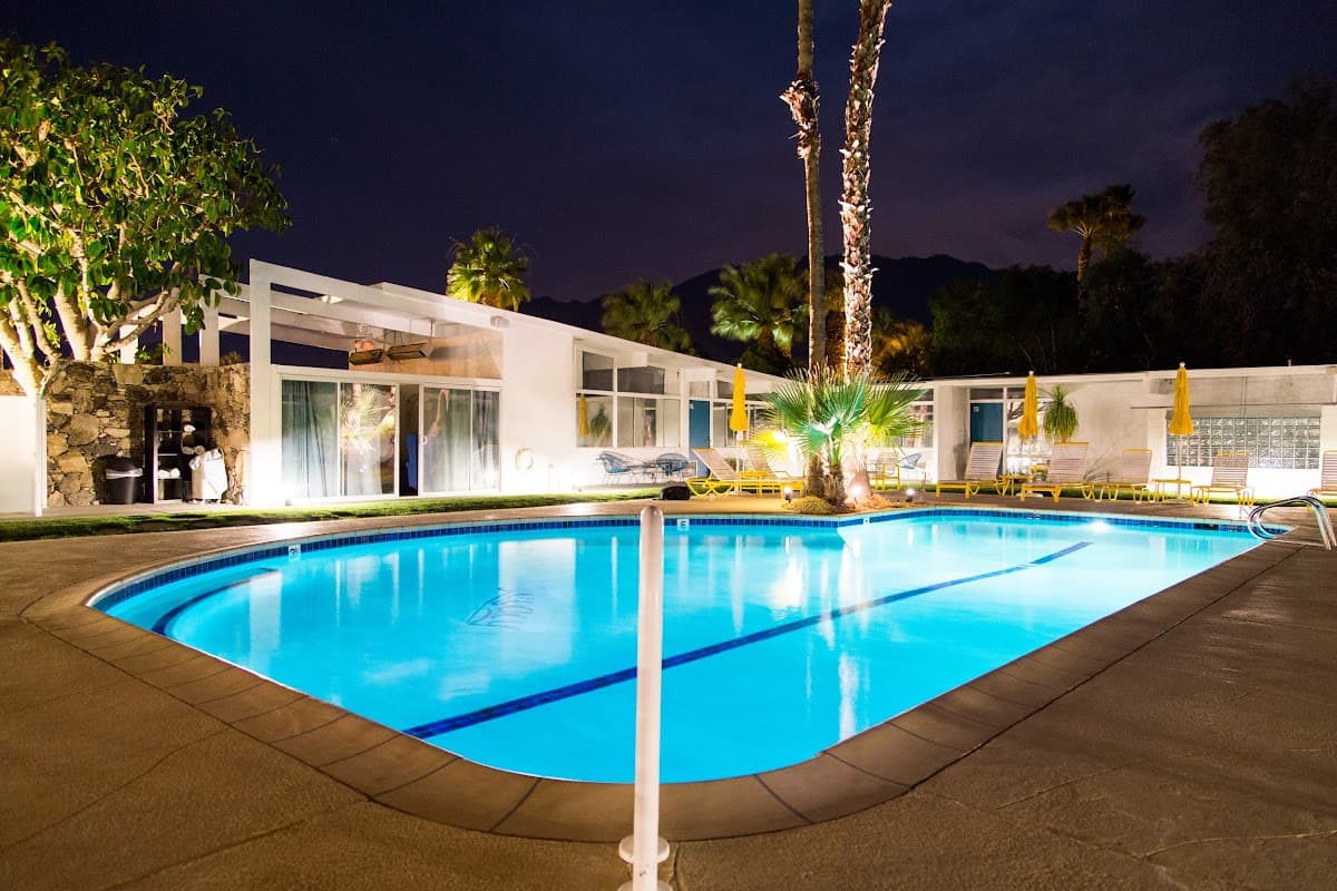 The Monkey Tree Hotel by AvantStay