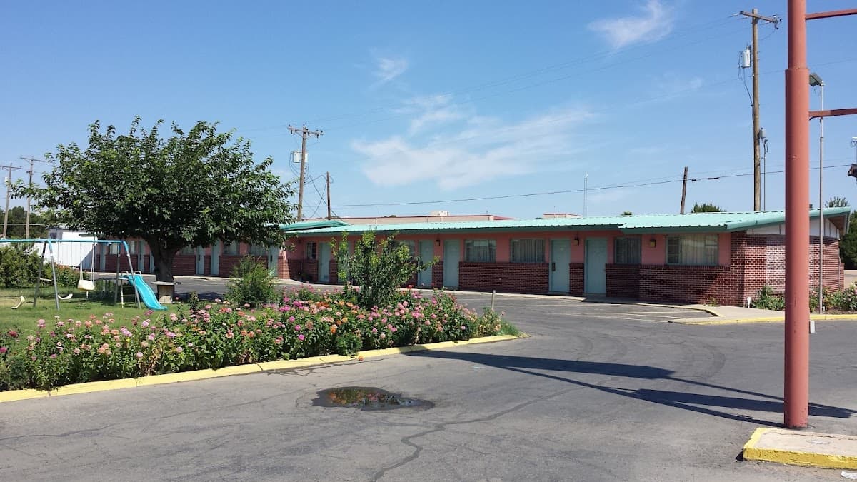 Royal Manor Motel