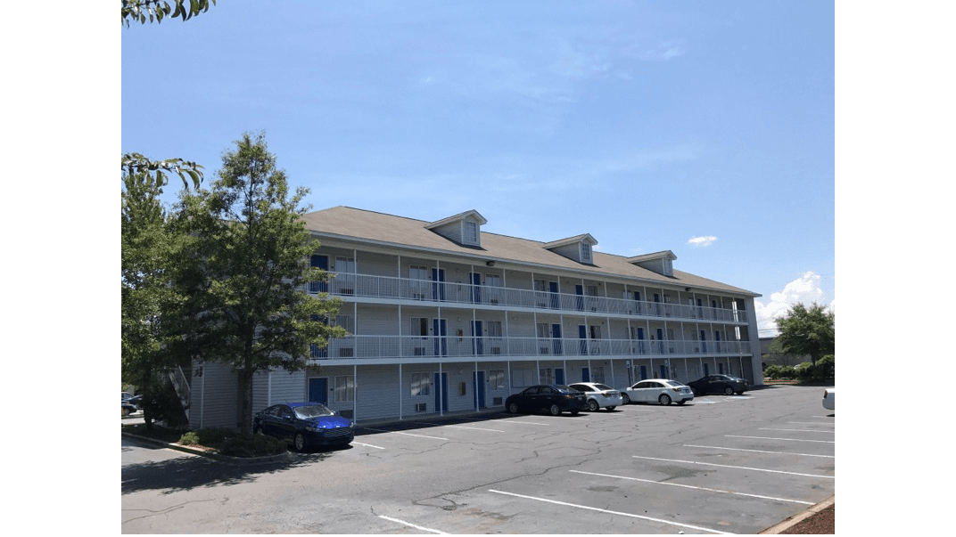 InTown Suites Extended Stay North Charleston SC - Rivers Ave