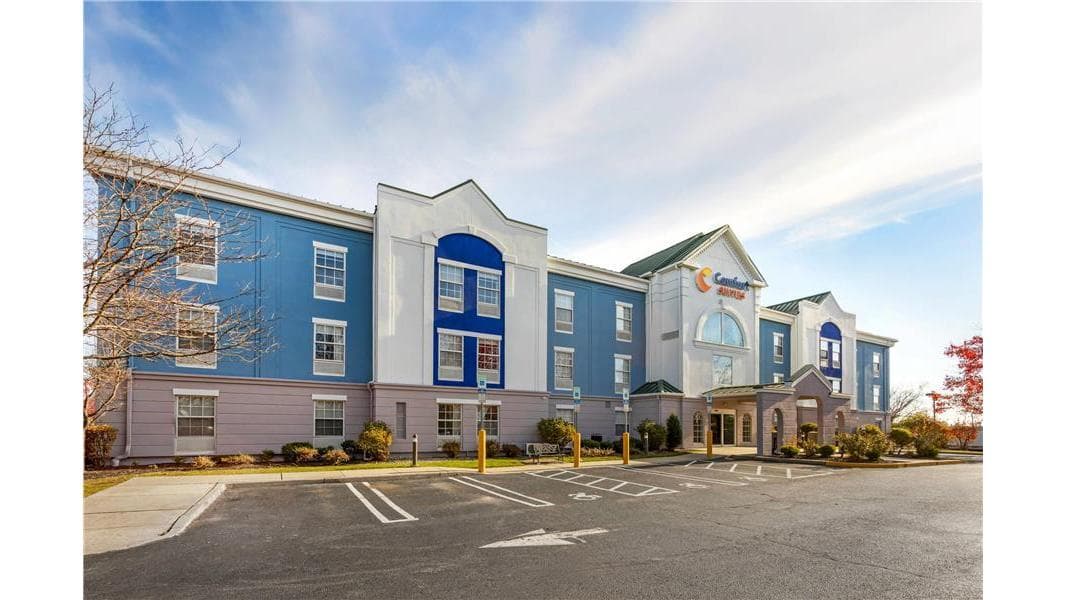 Comfort Suites East Brunswick - South River