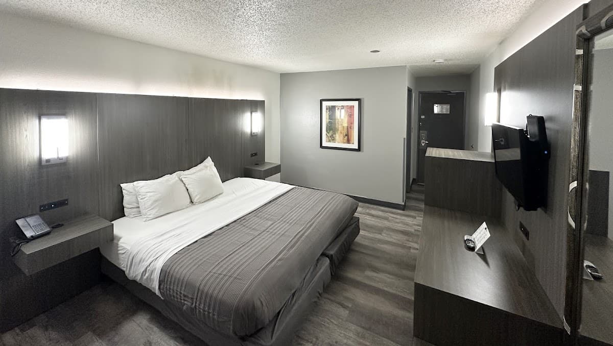 Magnuson Hotel Fort Wayne North