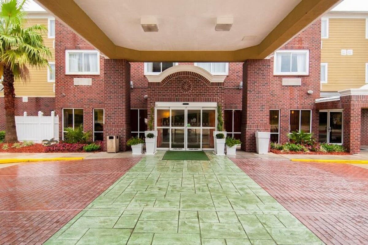 Holiday Inn & Suites Slidell - New Orleans Area by IHG