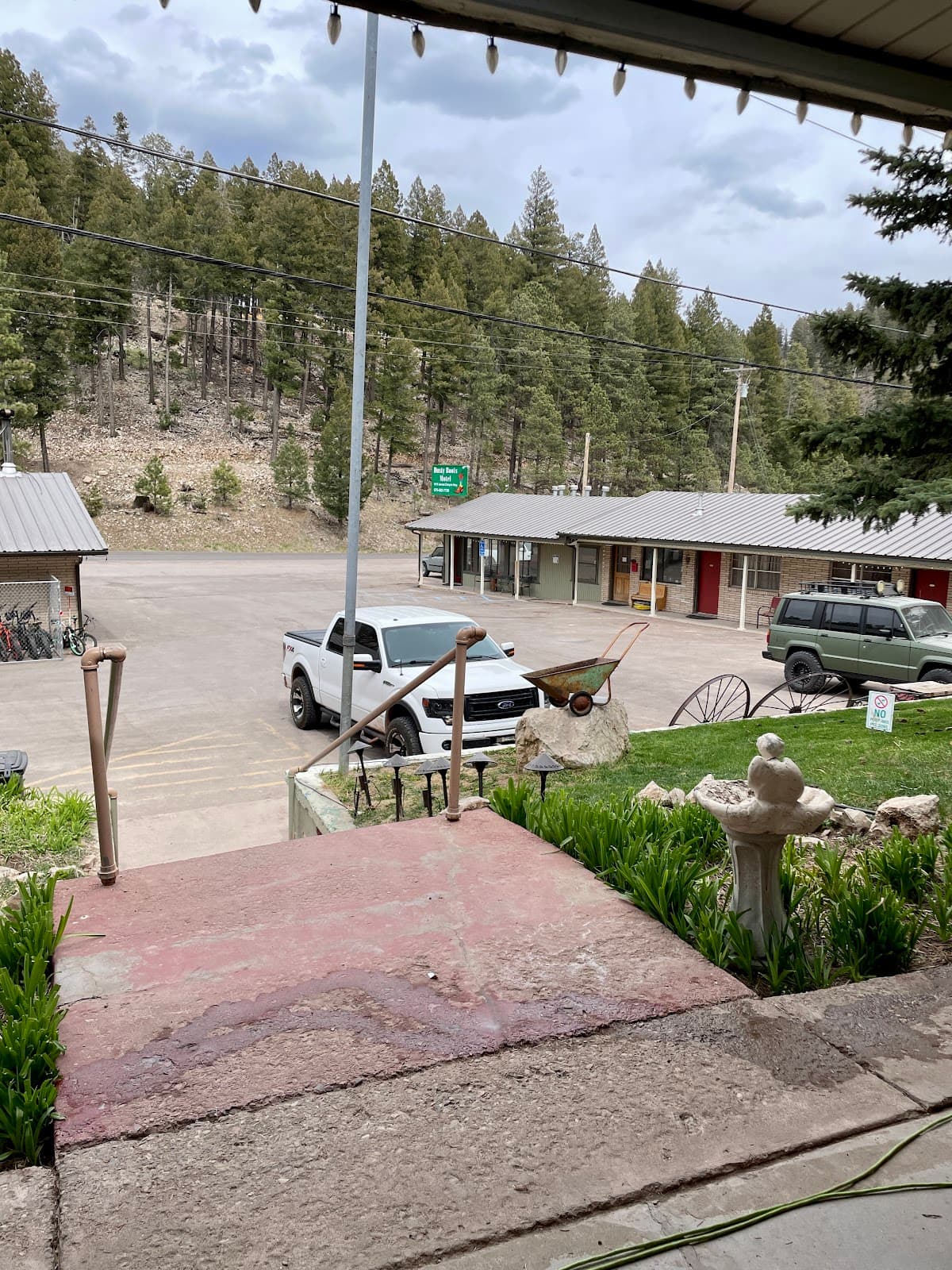 Dusty Boots Motel
