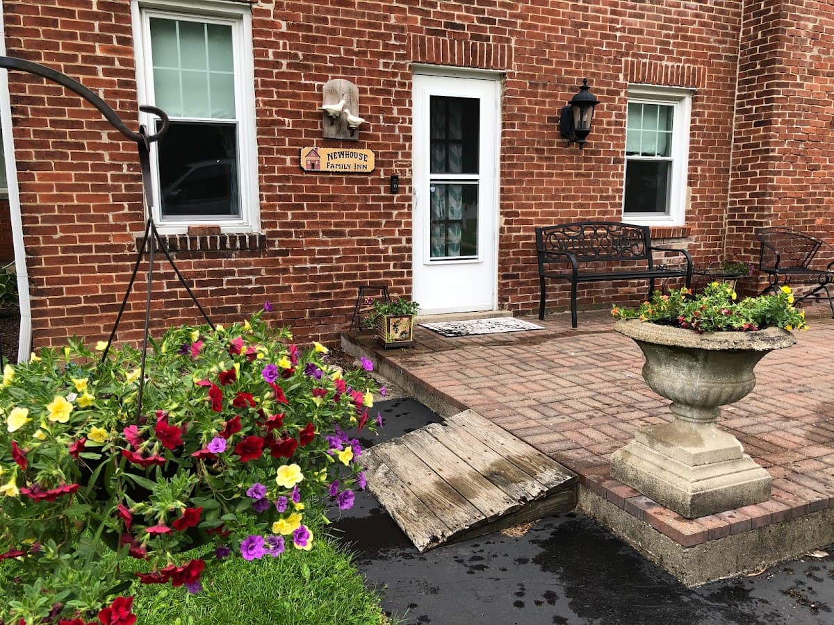 Newhouse Family Inn