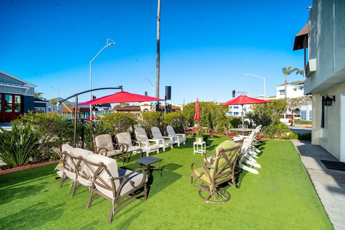 Little Inn By the Bay