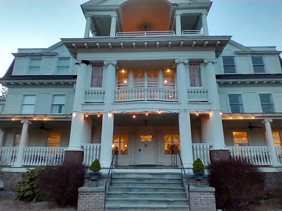 Akwaaba Bed and Breakfast