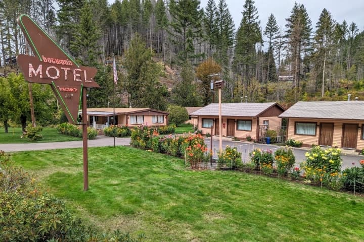 Dogwood Motel
