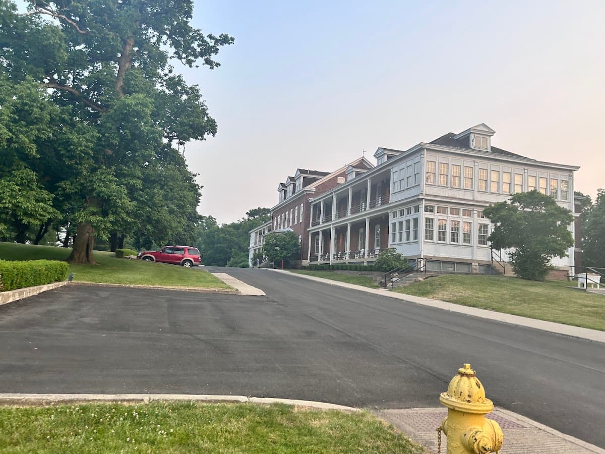 Fort Harrison Inn