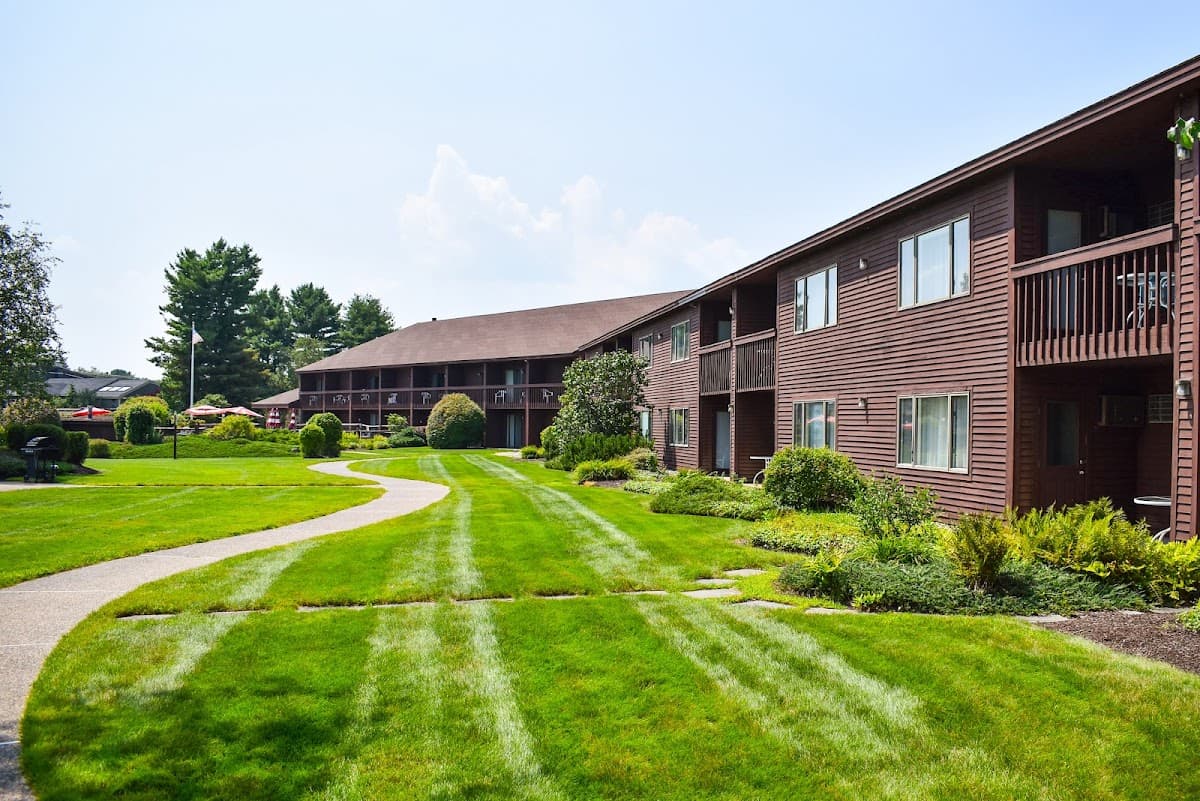 Fireside Inn & Suites Gilford at Lake Winnipesaukee