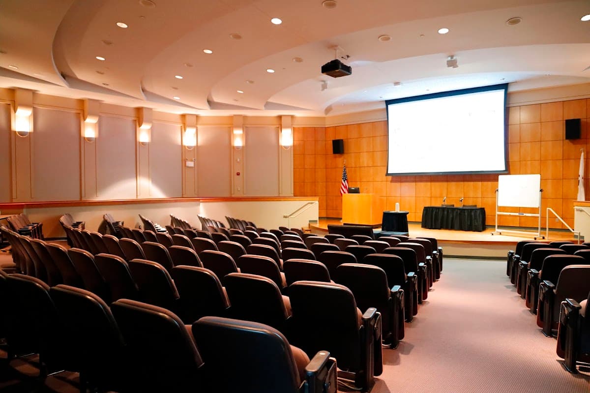 Northern Illinois University - Naperville Campus