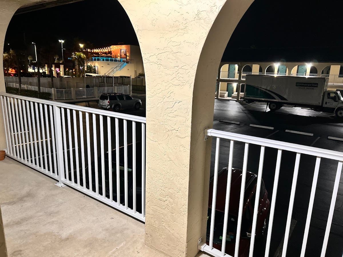 Ocean Breeze Inn