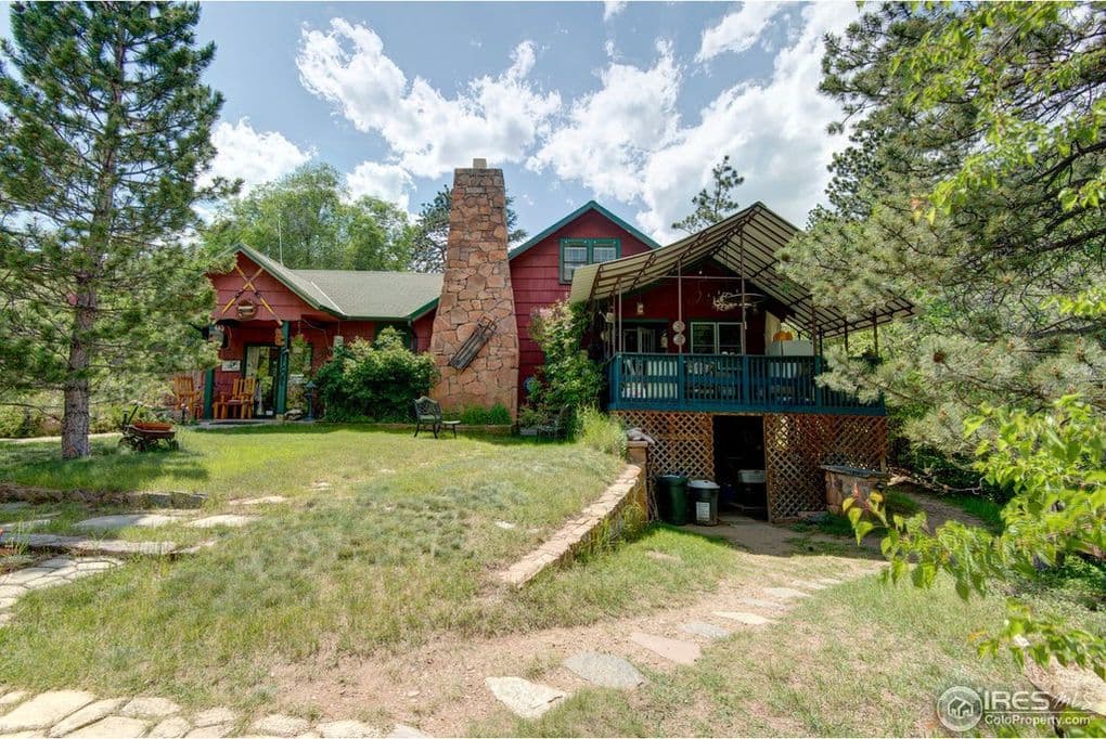 The Woolly Bugger Inn | Cabins, Tiny Homes & Suites on the River
