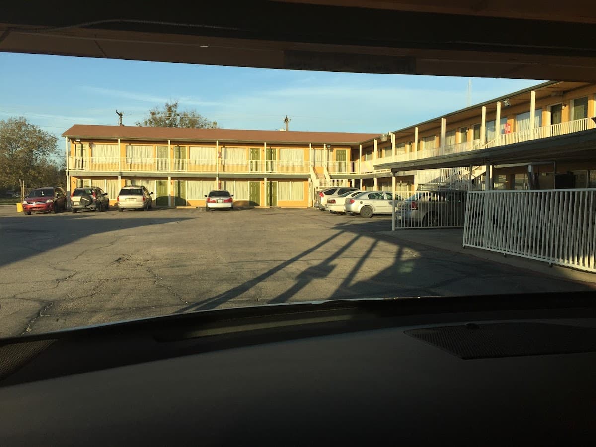 Kingsway Inn