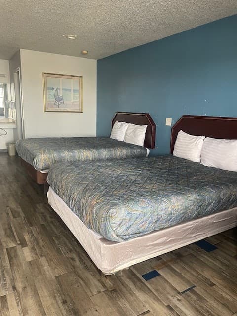 Delux Inn