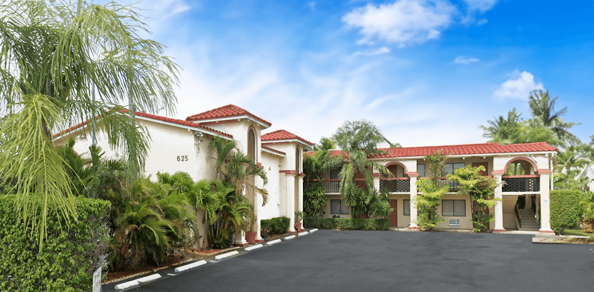 Palm Breeze Hotel