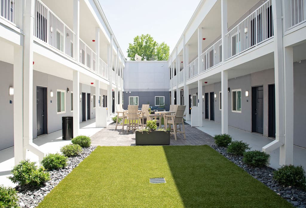 stayAPT Suites LaGrange