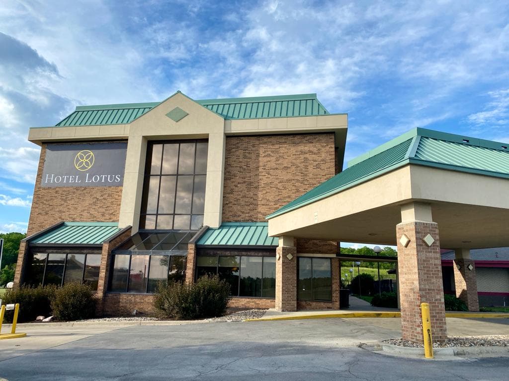 Hotel Lotus Kansas City Stadium