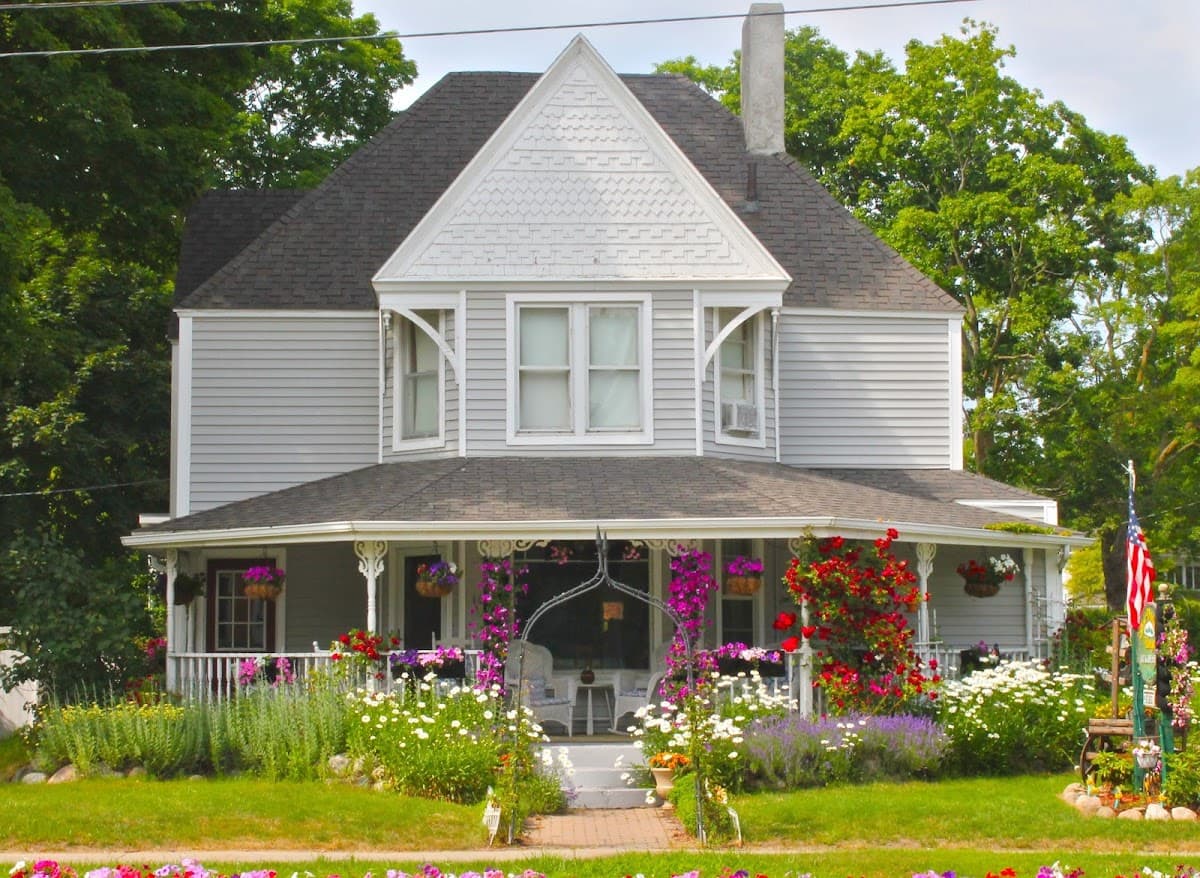 Charlevoix House - The Northside