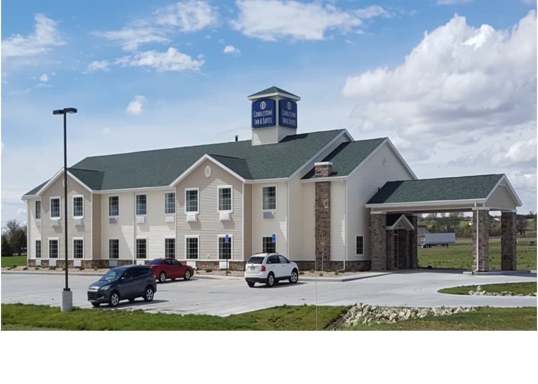 Cobblestone Inn & Suites - Cambridge