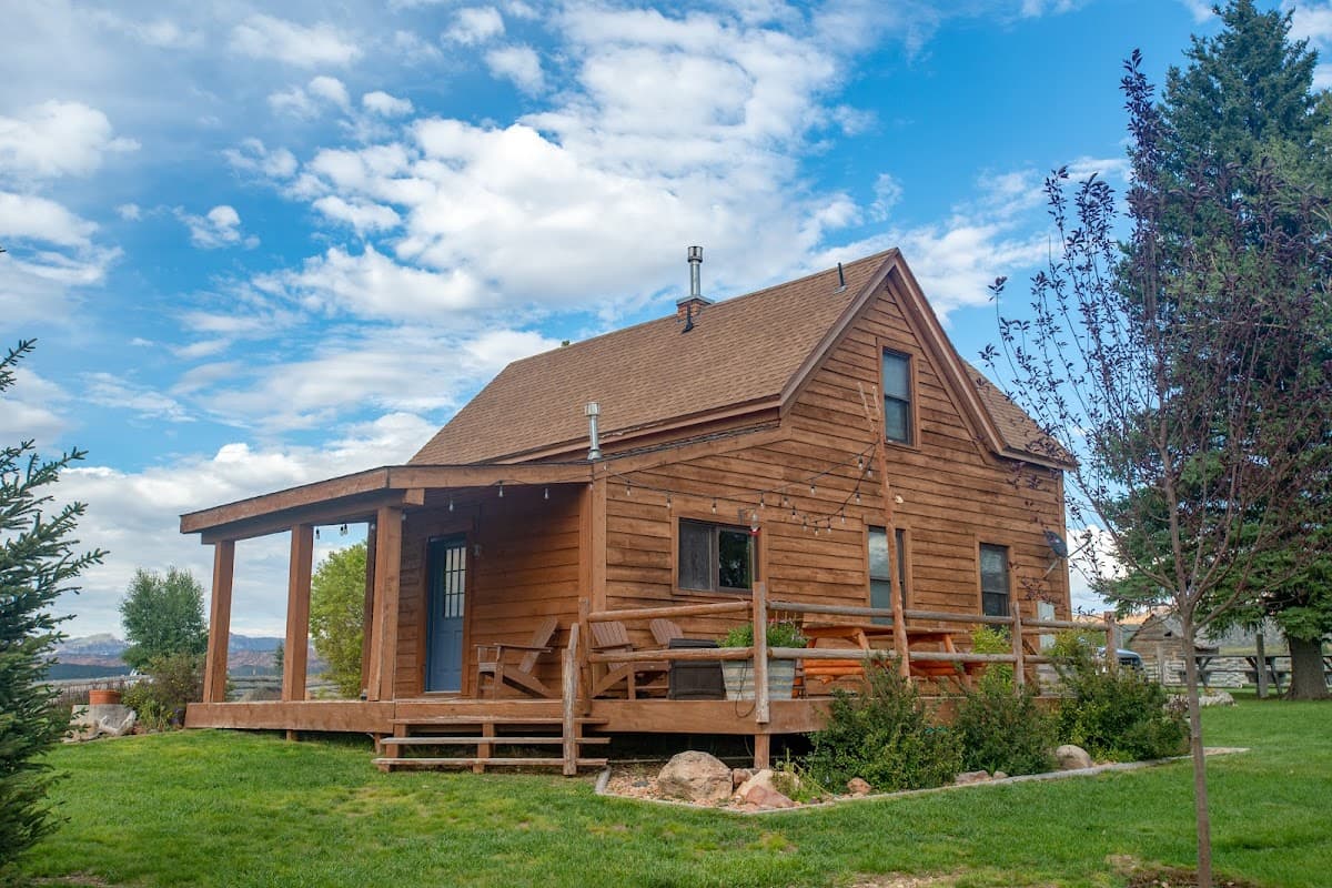 The Farmhouse at Cottonwood Meadow Lodge