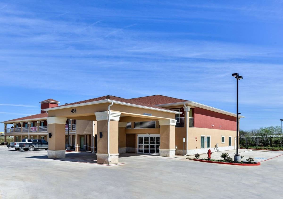 Scottish Inns & Suites Cotulla, TX
