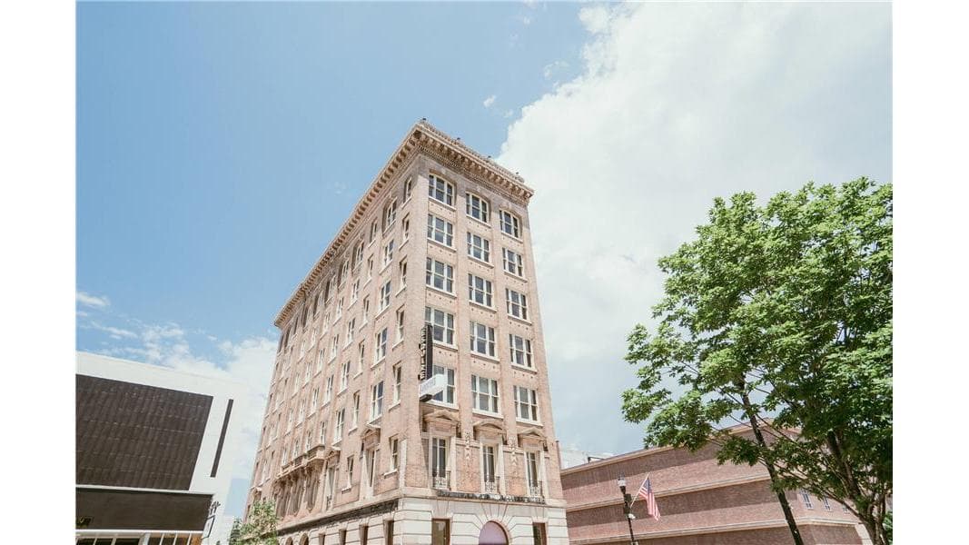 The Esquire Hotel Downtown Gastonia, an Ascend Collection Hotel