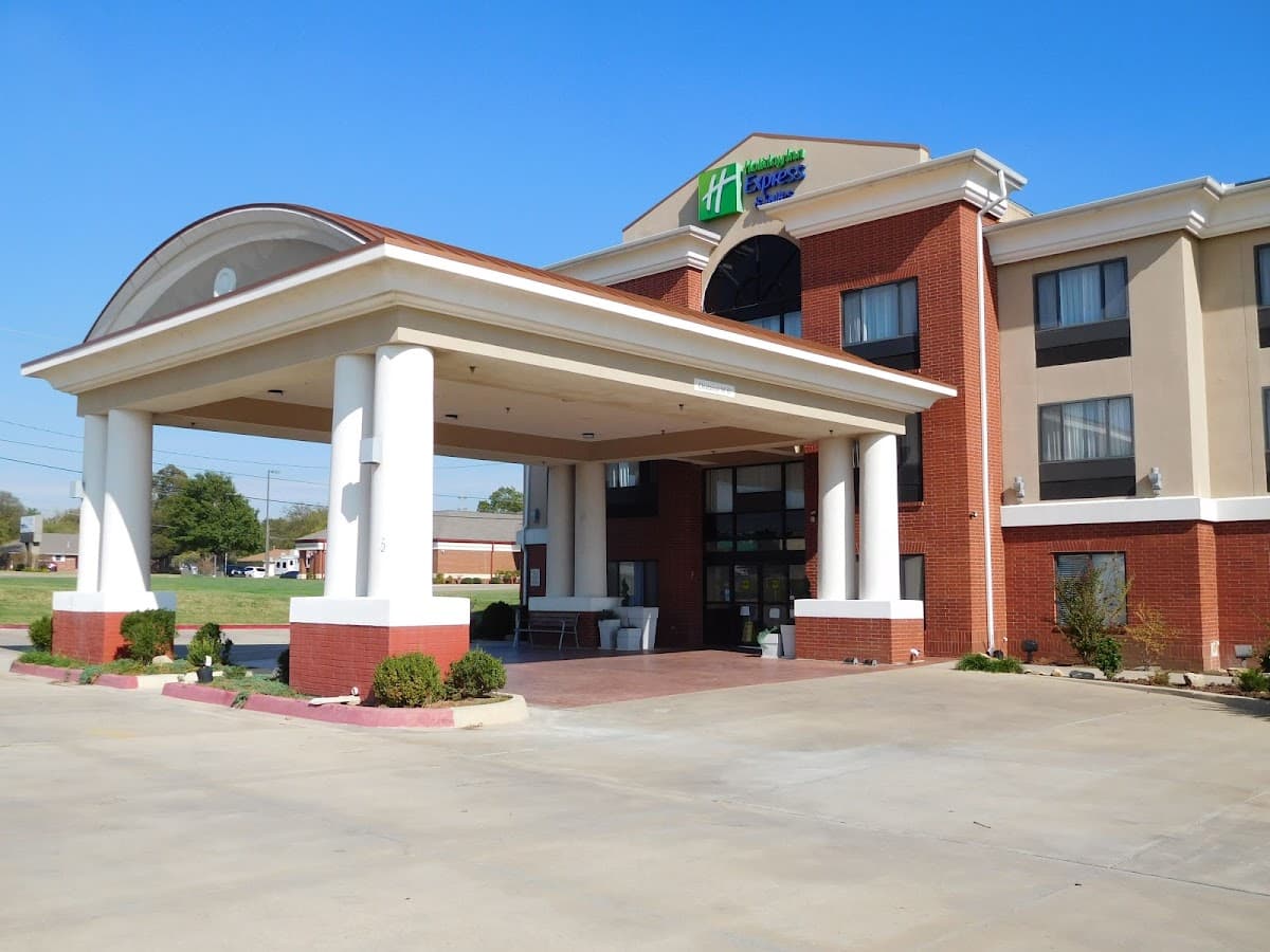 Holiday Inn Express & Suites Ponca City by IHG