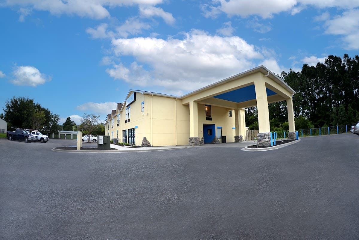 Coastal Comfort Hotel