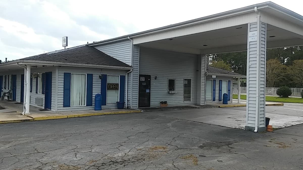 Coastal Inn