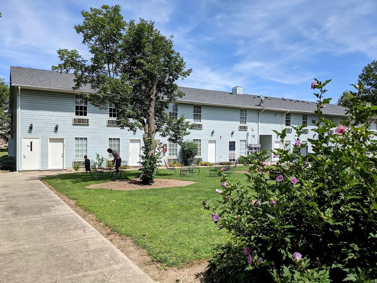 Perry Holiday Hotel