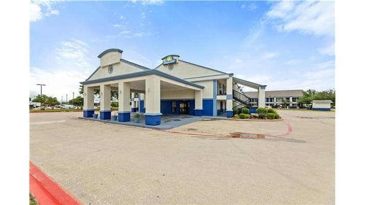 Days Inn by Wyndham McKinney