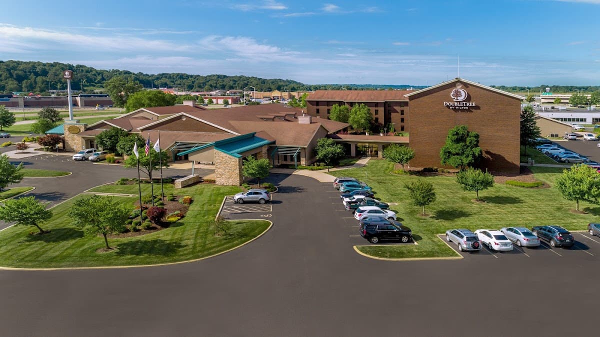 DoubleTree by Hilton Collinsville - St. Louis