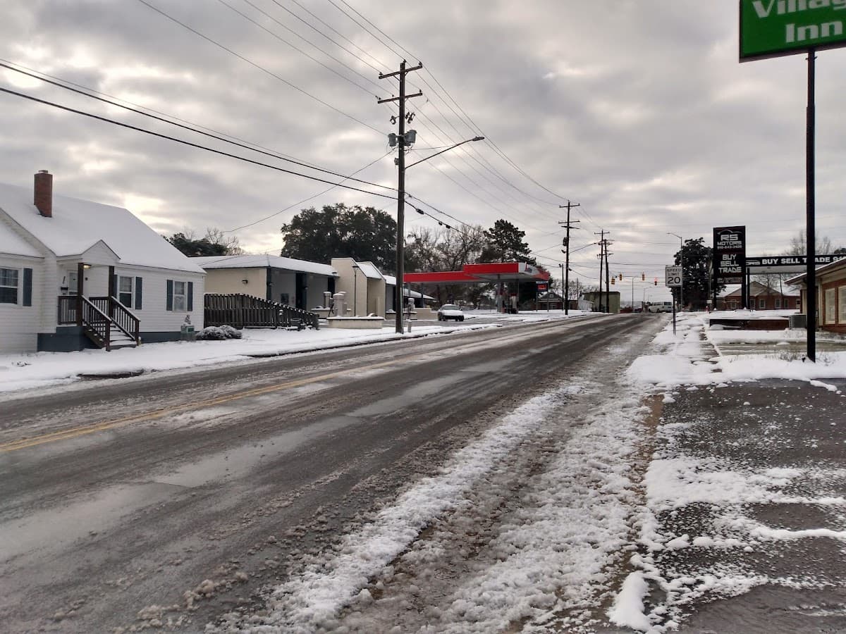 Village Inn Motel