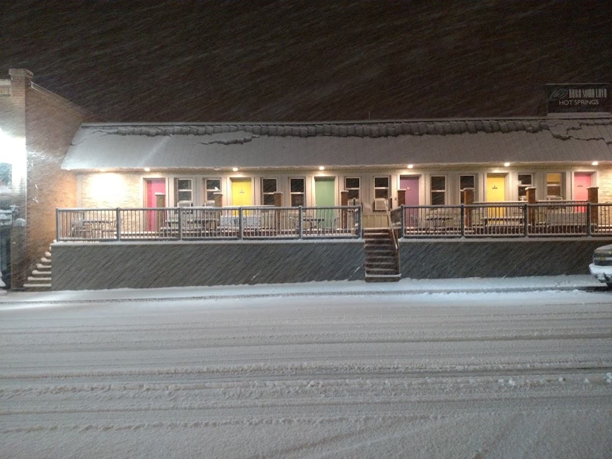 Old Oregon Trail Lodge