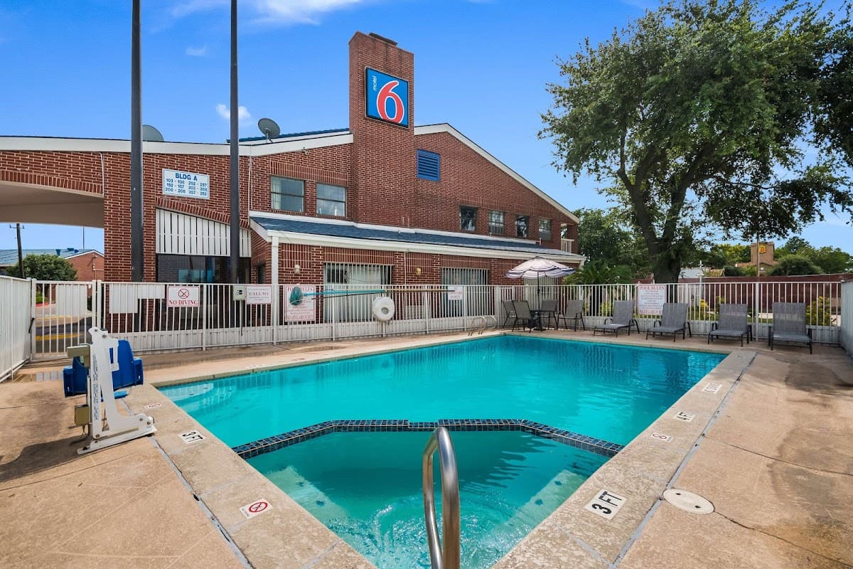 Motel 6 Houston, TX - Brookhollow