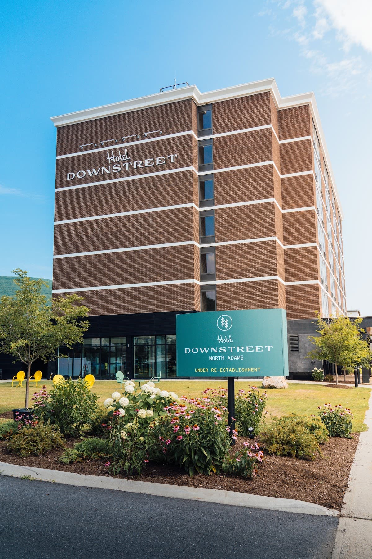 Hotel Downstreet