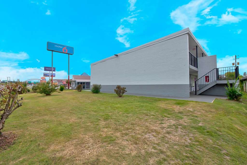 Motel 6 Tuscaloosa, AL – University