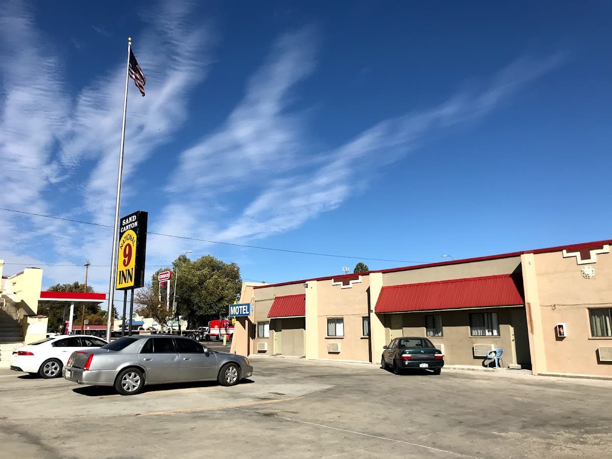 Sand Canyon National 9 Inn