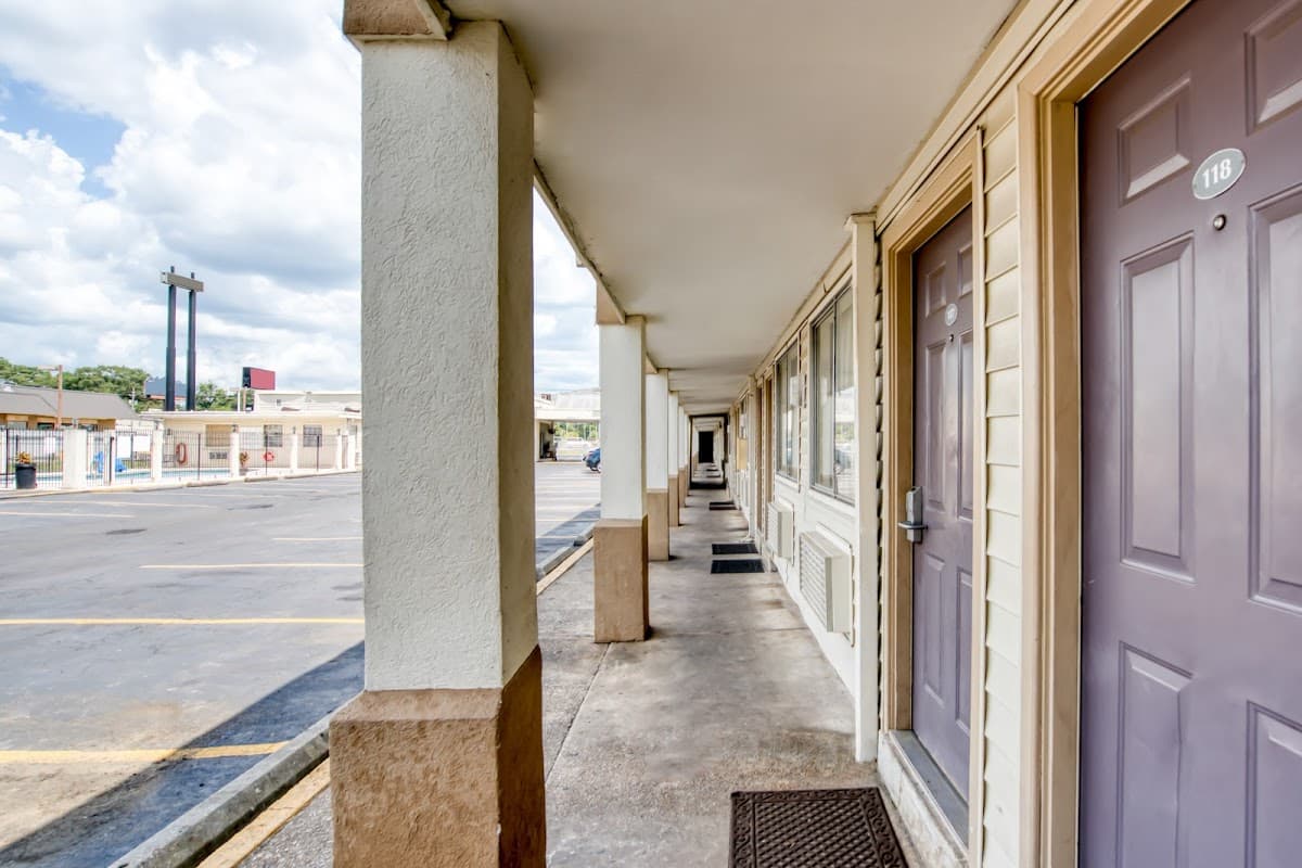 OYO Hotel Alexandria LA- Hwy 165
