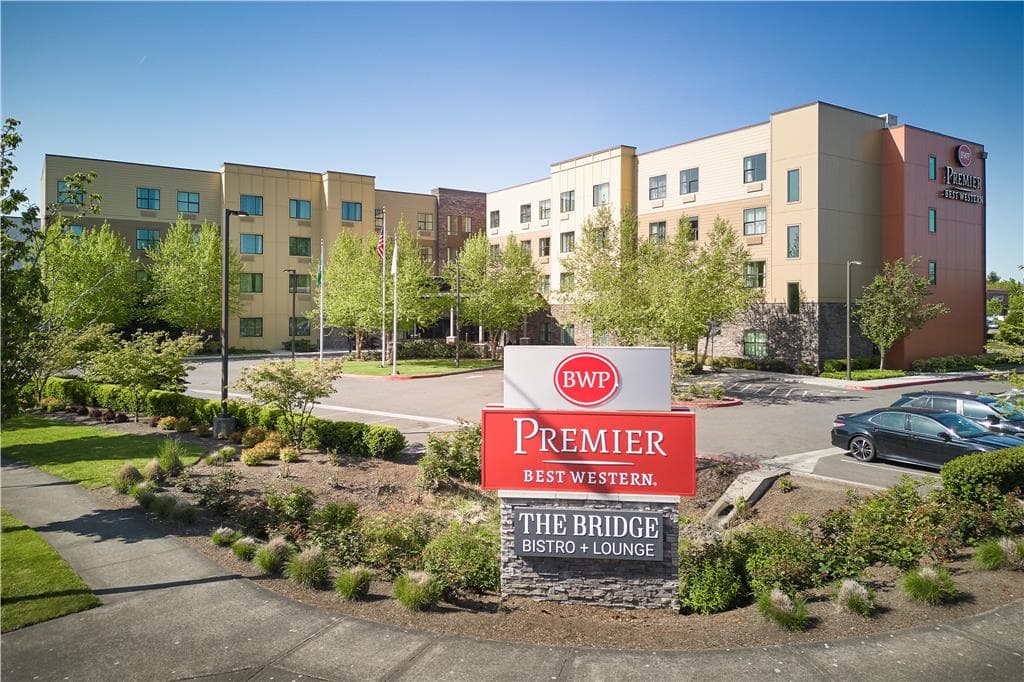 Best Western Premier Hotel at Fisher's Landing