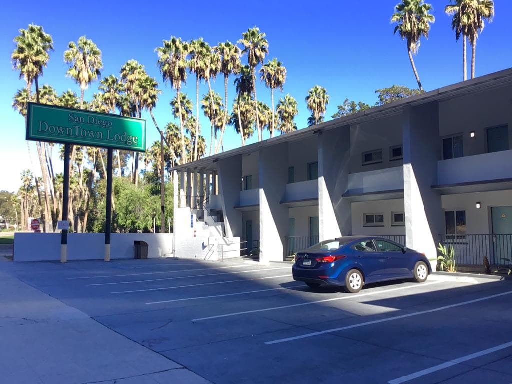 San Diego Downtown Lodge