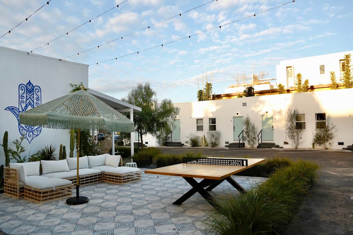 Aliza Hotel