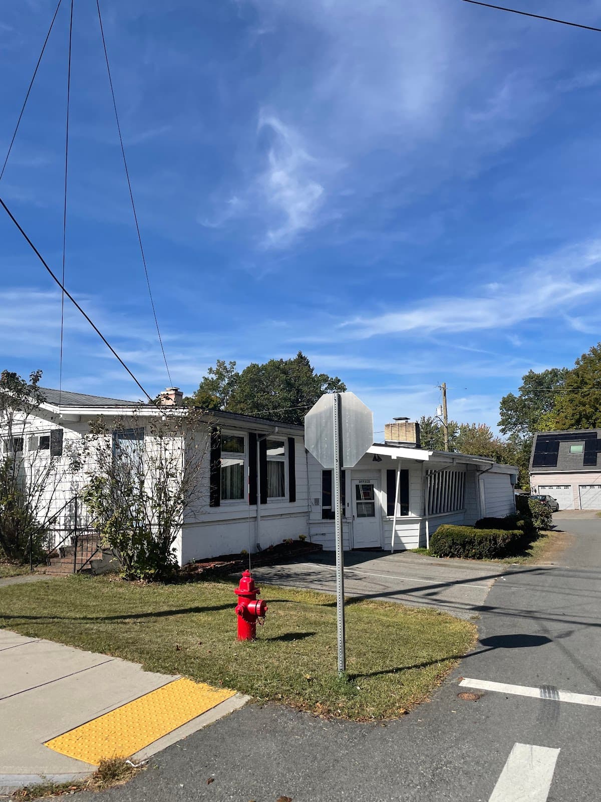 Caza Manor Motel