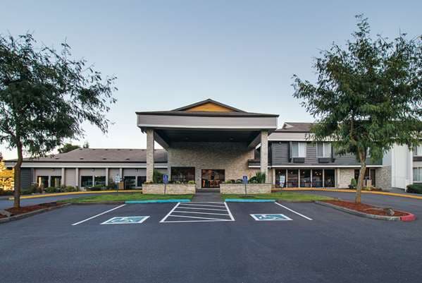 La Quinta Inn & Suites by Wyndham Portland NW