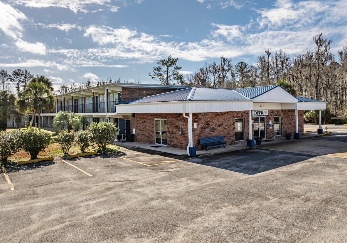 Blue Springs Inn